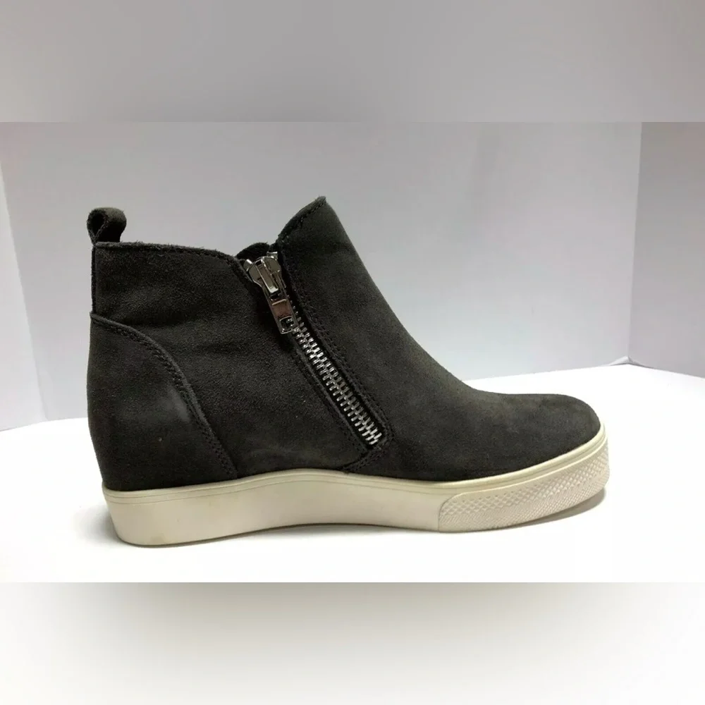 Steve Madden Wedgie Womens Gray Wedge Suede Shoes Size 9 M